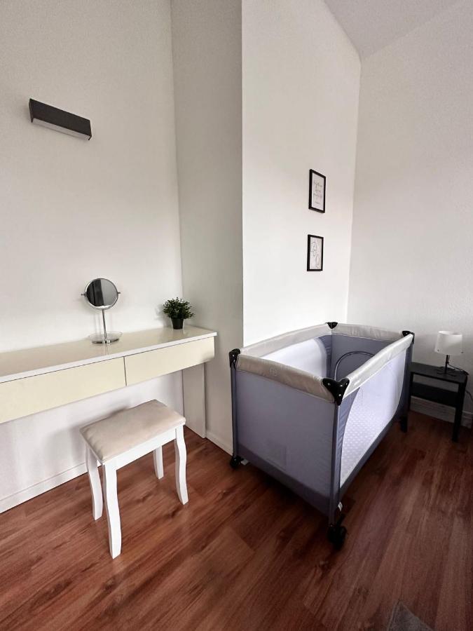 ארפורט Mk Altstadt Apartment מראה חיצוני תמונה